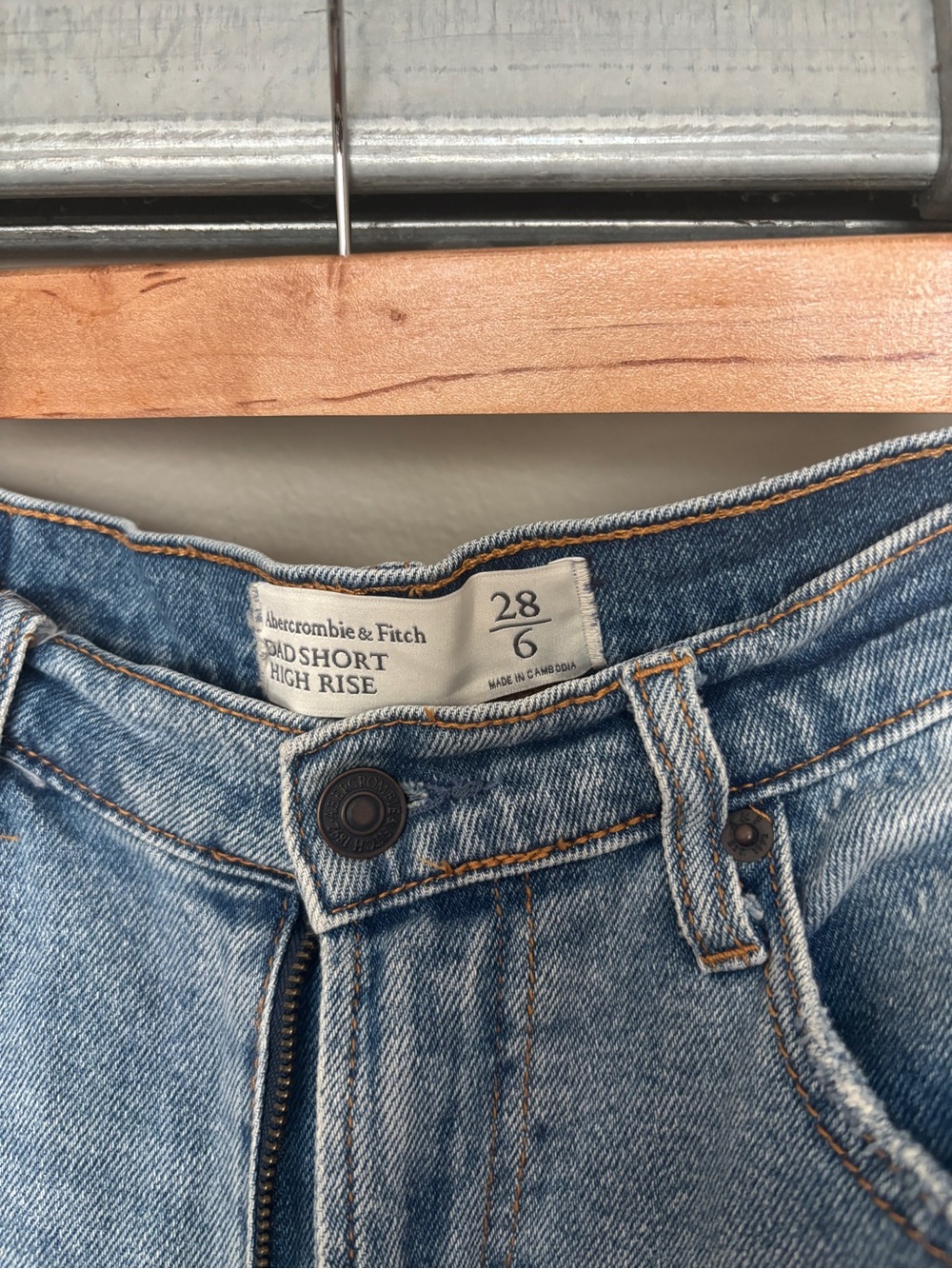 Abercrombie Dad Short High Rise